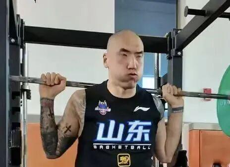 魔术面临建队方向重大抉择